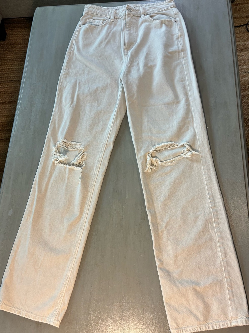 PacSun Light Cream Distressed Boyfriend Jeans